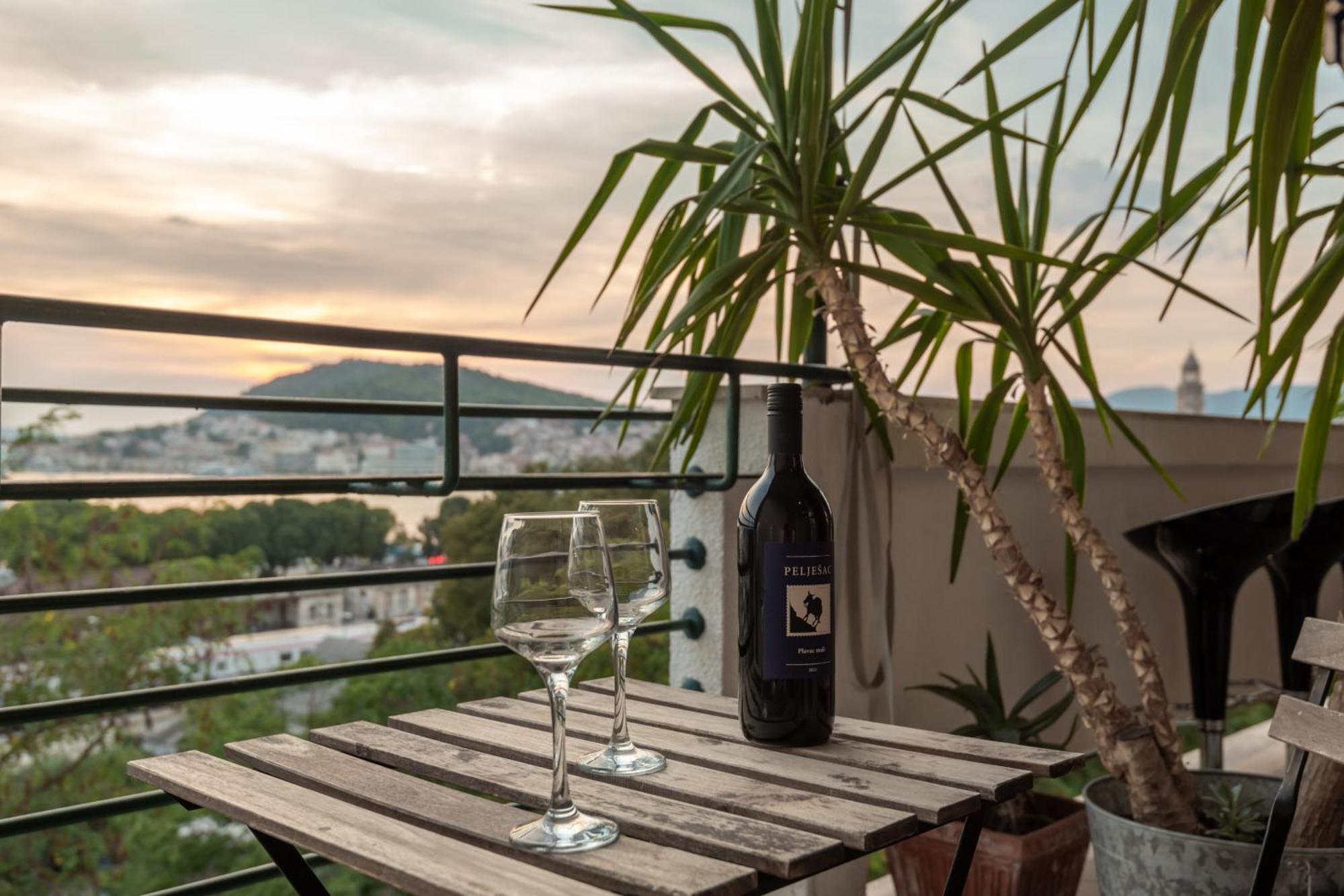 Bregos Superior - Unique Design 3-br - Unbelievable Panoramic View Of - Walking Distance From Unesco Palace And Bacvice - Free Parking - Buralux Appartement *