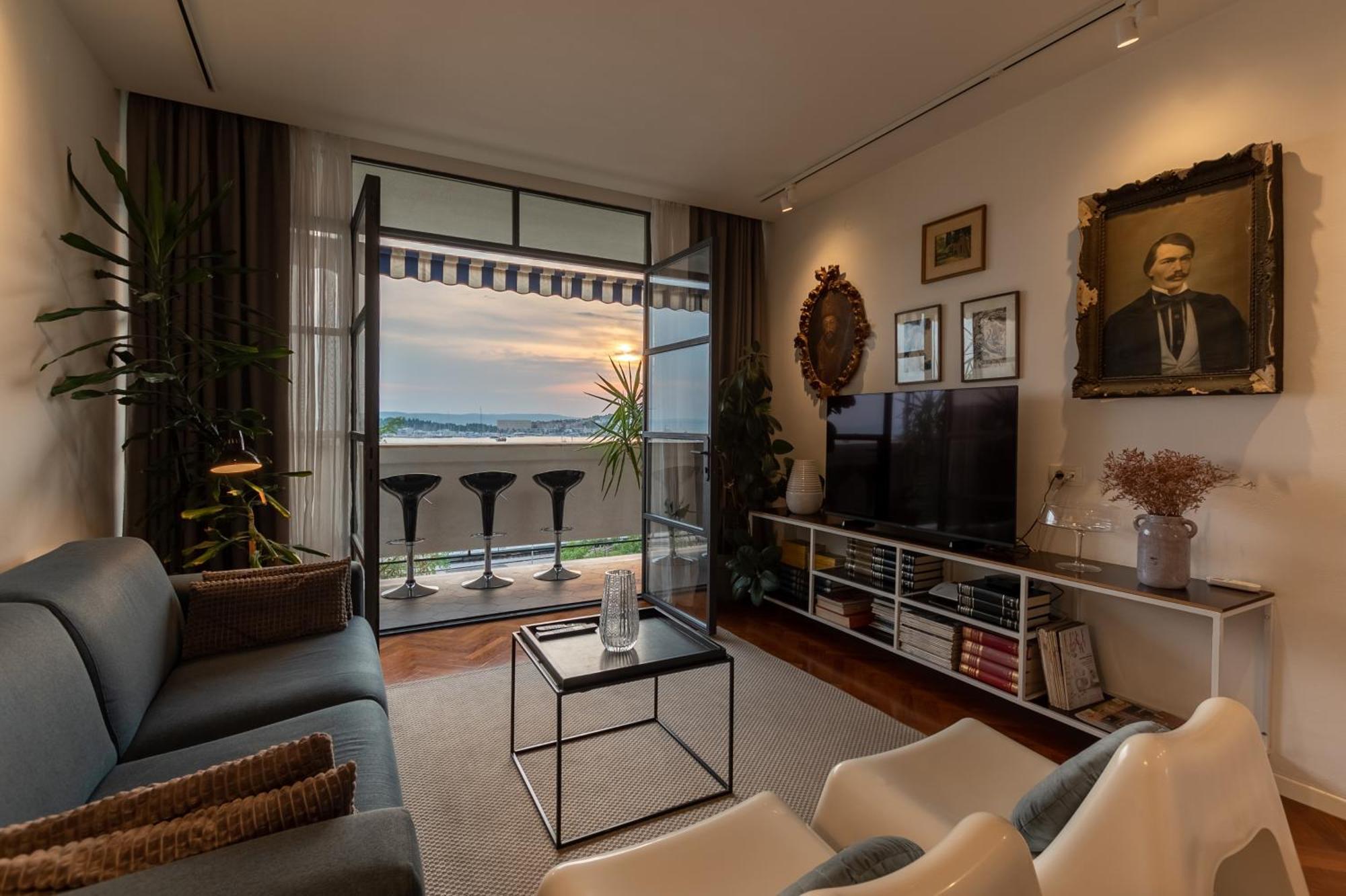 Appartement Bregos Superior - Unique Design 3-br - Unbelievable Panoramic View Of - Walking Distance From Unesco Palace And Bacvice - Free Parking - Buralux