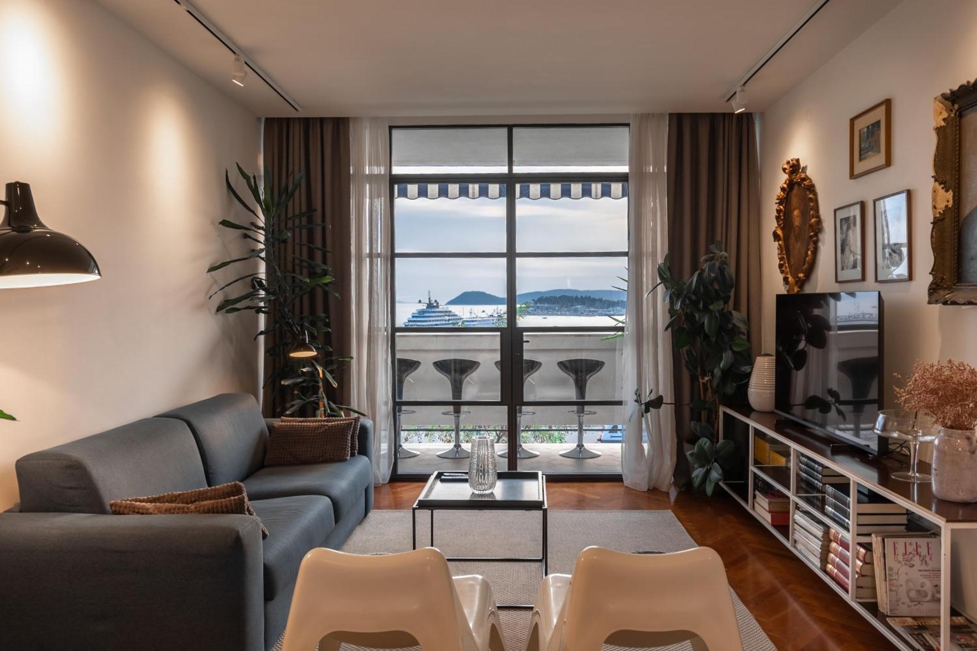 Bregos Superior - Unique Design 3-br - Unbelievable Panoramic View Of - Walking Distance From Unesco Palace And Bacvice - Free Parking - Buralux Appartement Split
